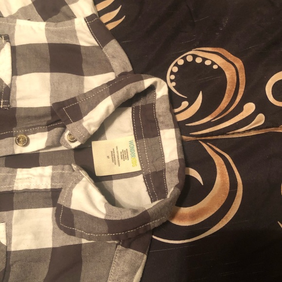 Little Boys Brown & White Button Up Flannel 5T - Picture 3 of 6